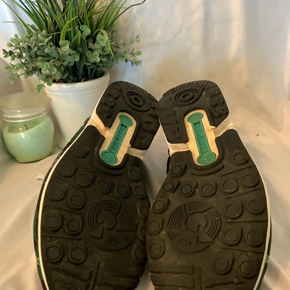 Men’s size 13, Adidas torsion good condition black orange - Picture 7 of 7